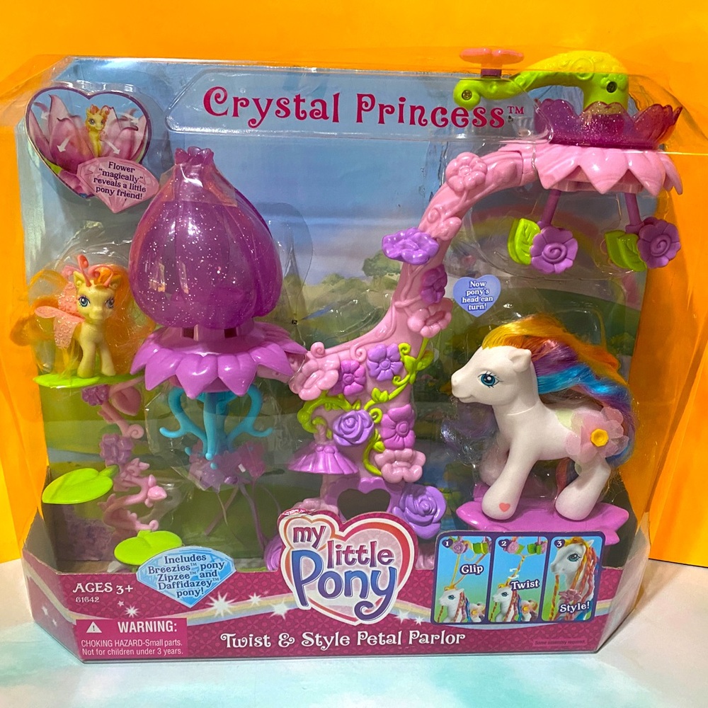 MY LITTLE PONY G3 NWT 2005 CRYSTAL PRINCESS TWIST & STYLE PARLOR & 2 PONIES RARE